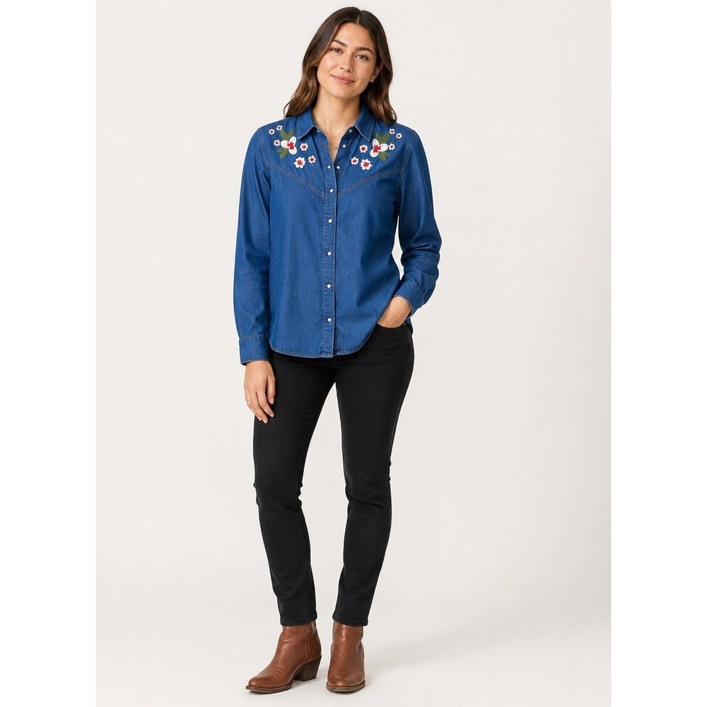 ZARA Denimwear Western Cowgirl Pearl Snap Shirt Medium Blue Jean Embroidered